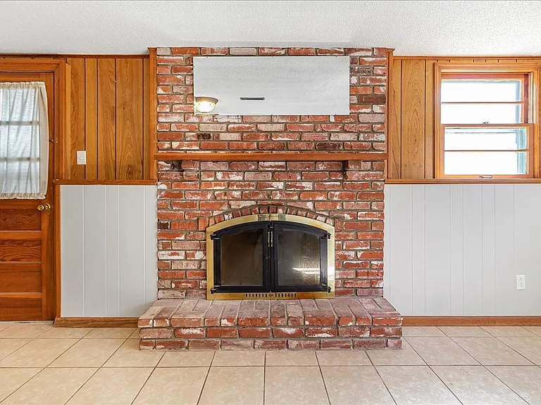 318 Goodrich Dr — Photo 26