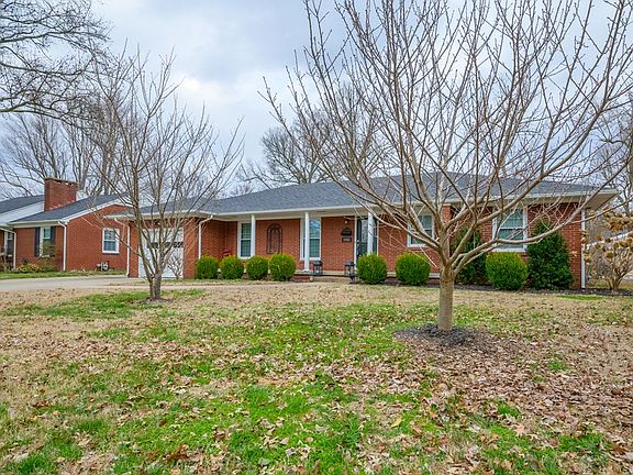 2nd image of 2931 Tanglewood Dr