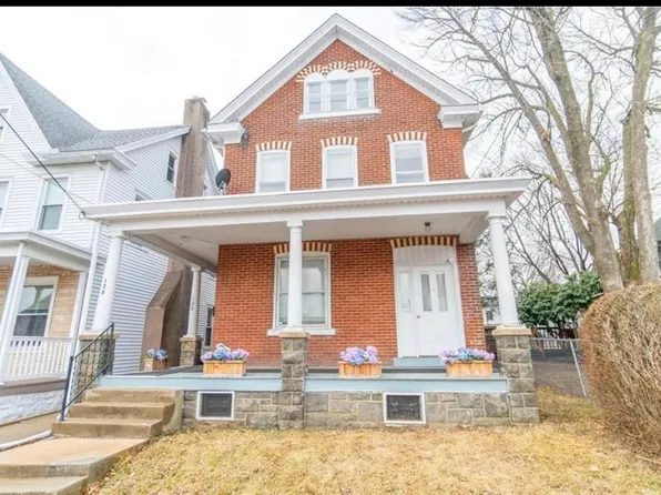 128 N 4th St #1, Lehighton, PA 18235