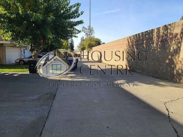9013 Montoya St #3 — Photo 31