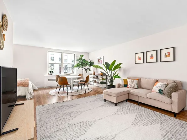 13 W 13th St APT 4ES, Manhattan, NY 10011