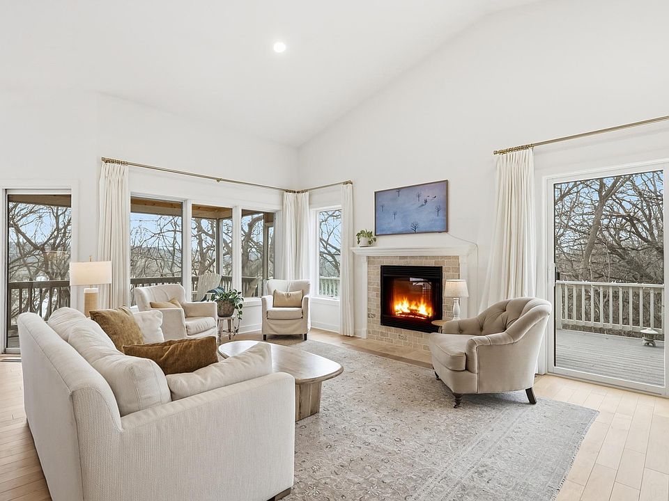 1st image of 1595 Summit Shores Cir