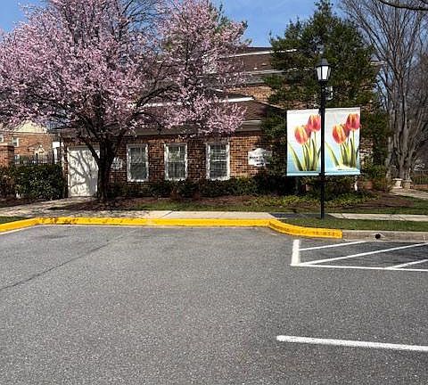 3rd image of 11419 Commonwealth Dr APT 303