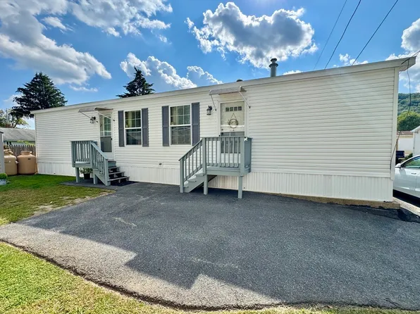 268 Palmer Rd Trailer 2, Monson, MA 01057