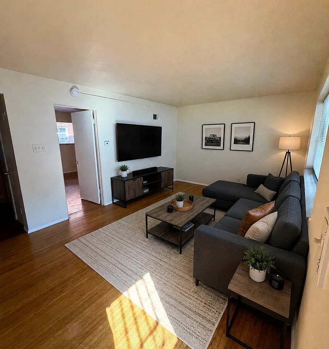 1 bed, 700 sqft, $995 — Photo 1