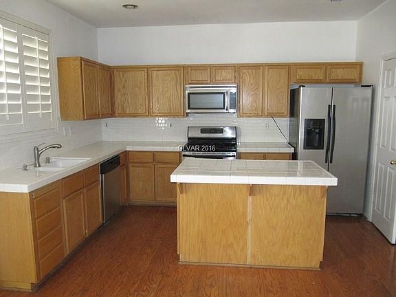 2nd image of 869 Dancing Vines Ave #0