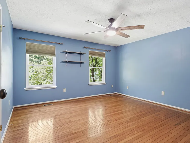 8818 Blue Sea Dr — Photo 19