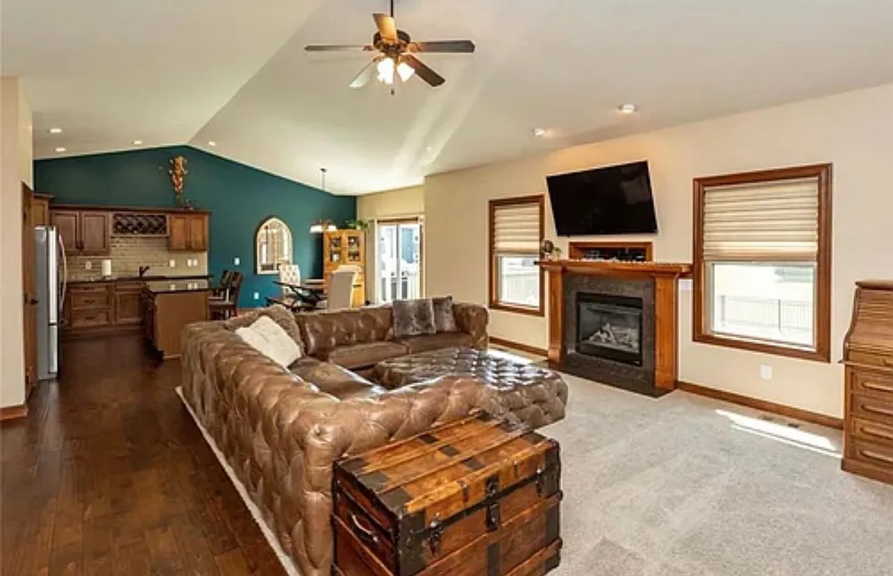 4 bed, 1804 sqft, $2,950 — Photo 3