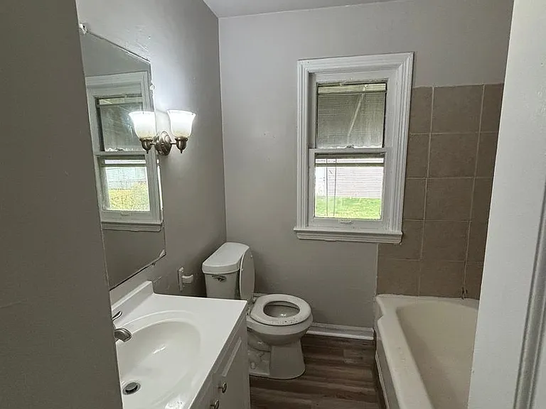 9334 McCracken Blvd — Photo 8