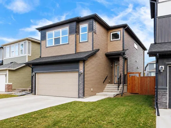 62 W Wolf Hollow Way SE, Calgary, AB T2X 1T8