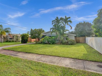 5940 NE 2nd Ave, Oakland Park, FL, 33334