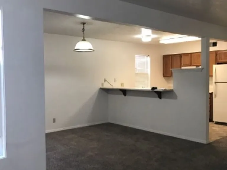 674 Quincy St — Photo 3