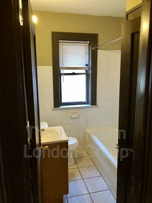 2 bed, 1.0 bath, 1000 sqft, $850 — Photo 3