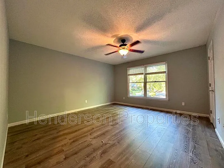 114 Joshua Case Ct — Photo 12