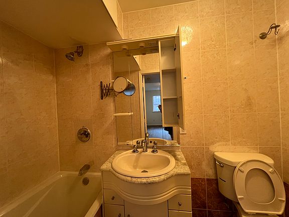 3rd image of 1856 E 13th St #3