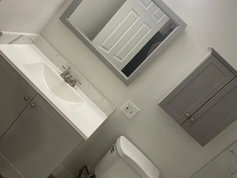 160 Elm St #2 — Photo 4