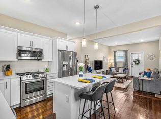 1 Conn St #1, Woburn, MA 01801