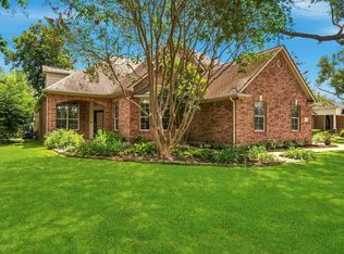 4330 Whickham Dr, Weston Lakes, TX 77441