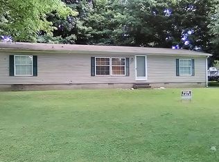 305 N 2nd St, Allendale, IL 62410