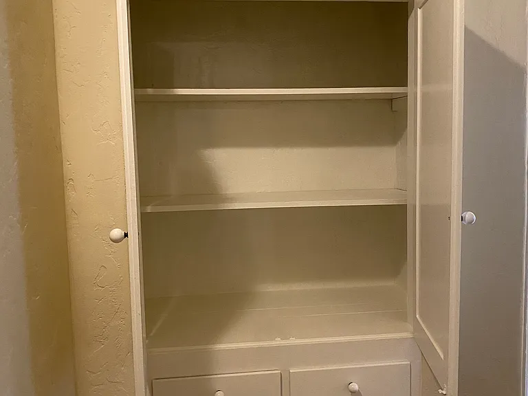 BUILT-IN ORIGINAL LINEN CABINET