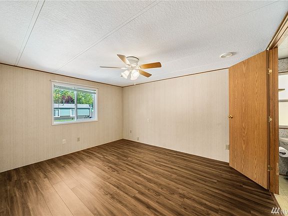 4th image of 18222 85th Avenue Ct E
