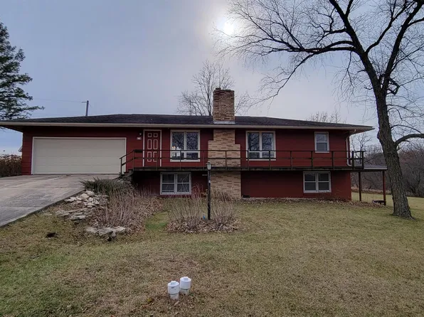 119 Sunset St, Elgin, IA 52141