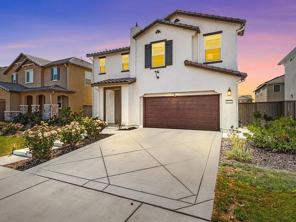 1st image of 1422 Harry Lorenzo Avenue
