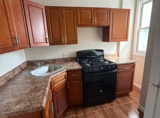 178-180 Alexander St #3A, Newark, NJ 07106
