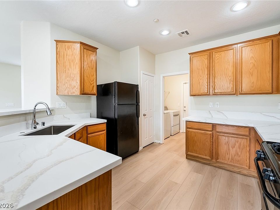 1st image of 450 Westminster Hall Ave Unit 101