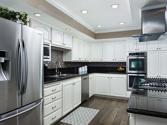 Newer stainless appliances
