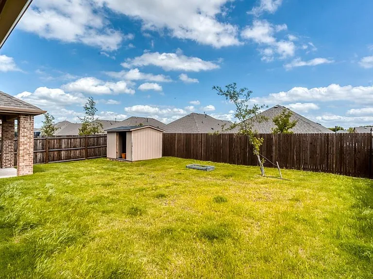 3204 Brazos Dr — Photo 21