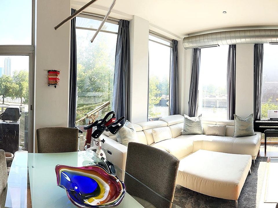 LIVING & DINING ROOM