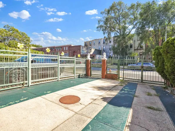 49 Hull Street image 3 of 29