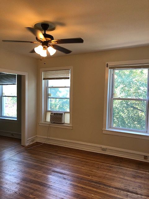 1st image of 826 Pine St APT 4A