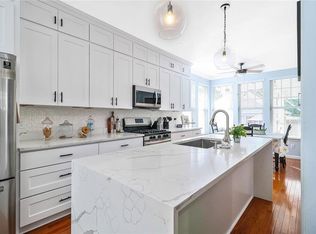 9523 1st View St, Norfolk, VA 23503