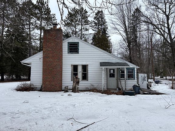 2nd image of 2846 Crescent Rd