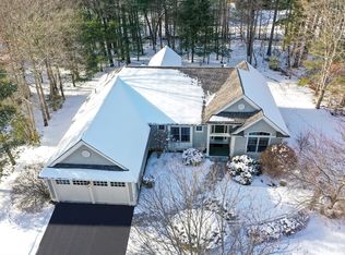 1 Bridlefield Ln, Medfield, MA 02052