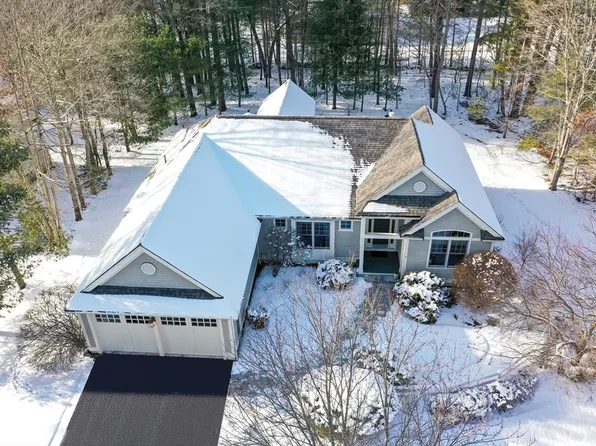1 Bridlefield Ln, Medfield, MA 02052