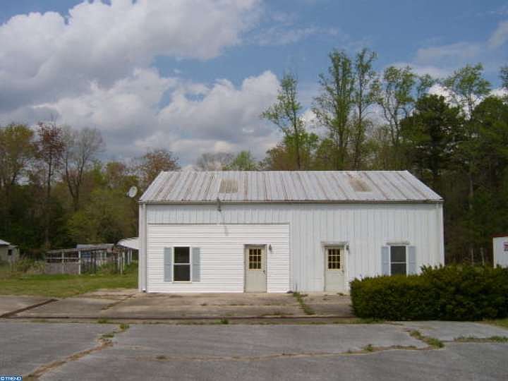 2nd image of 20735 Reynolds Pond Rd
