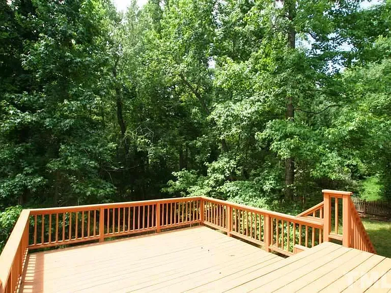 106 Bowers Ln — Photo 17