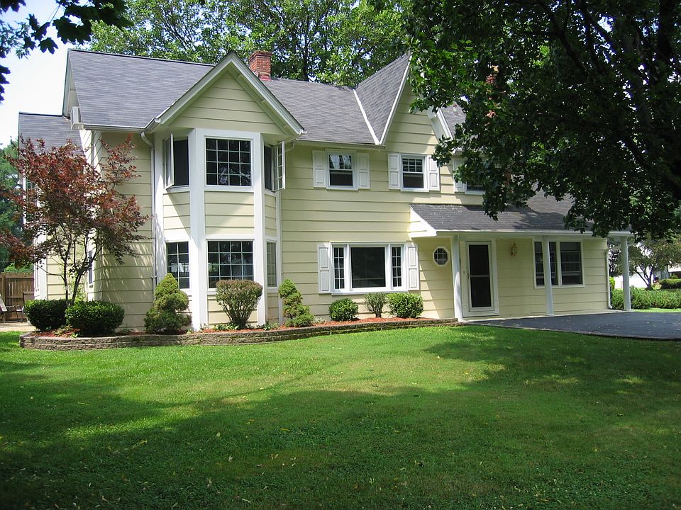 1st image of 45 Clintonwood Dr