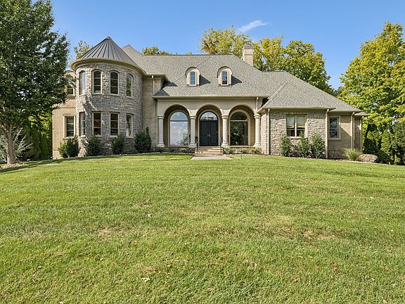 2nd image of 5 Colonel Winstead Dr