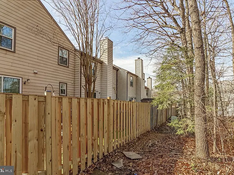 2866 Yarn Ct — Photo 41