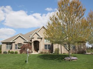 400 S Pinehurst Ln, Yorktown, IN 47396
