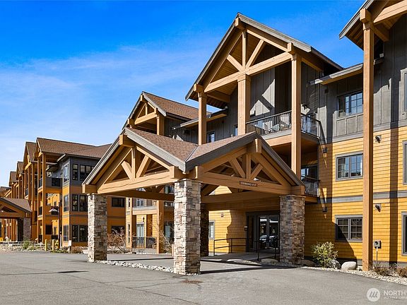 2nd image of 3770 Suncadia Trail #210
