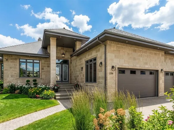 2796 Wheaton Dr NW, Edmonton, AB T6W 2M6
