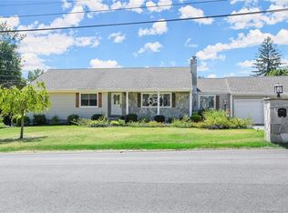 18 Botsford Pl, Trumbull, CT 06611