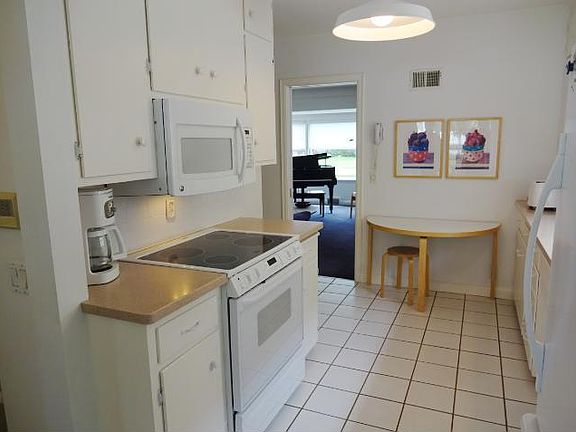 3rd image of 2342 Stinson Blvd