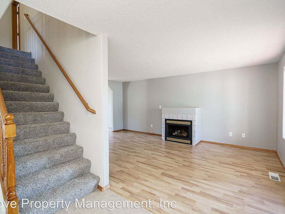1st image of 5313 NE 71st St