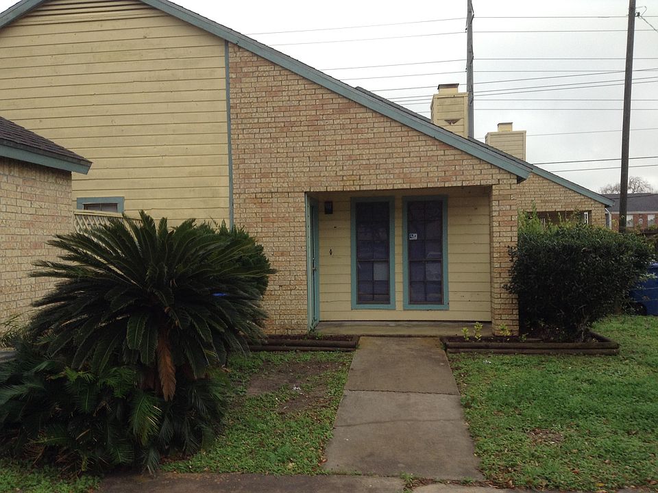 1st image of 6201 Wilderock Dr APT B